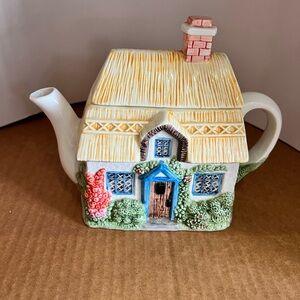 Cottage-Shaped Ceramic Teapot in Yellow, Blue, Green